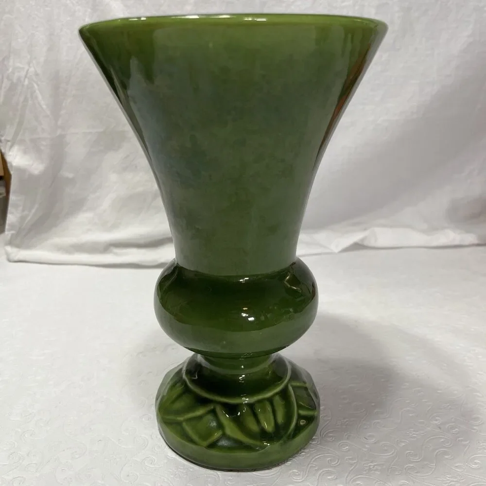 Vintage Mid Century Haeger Art Pottery Avocado Green Pedestal Ceramic Vase 9.5in
